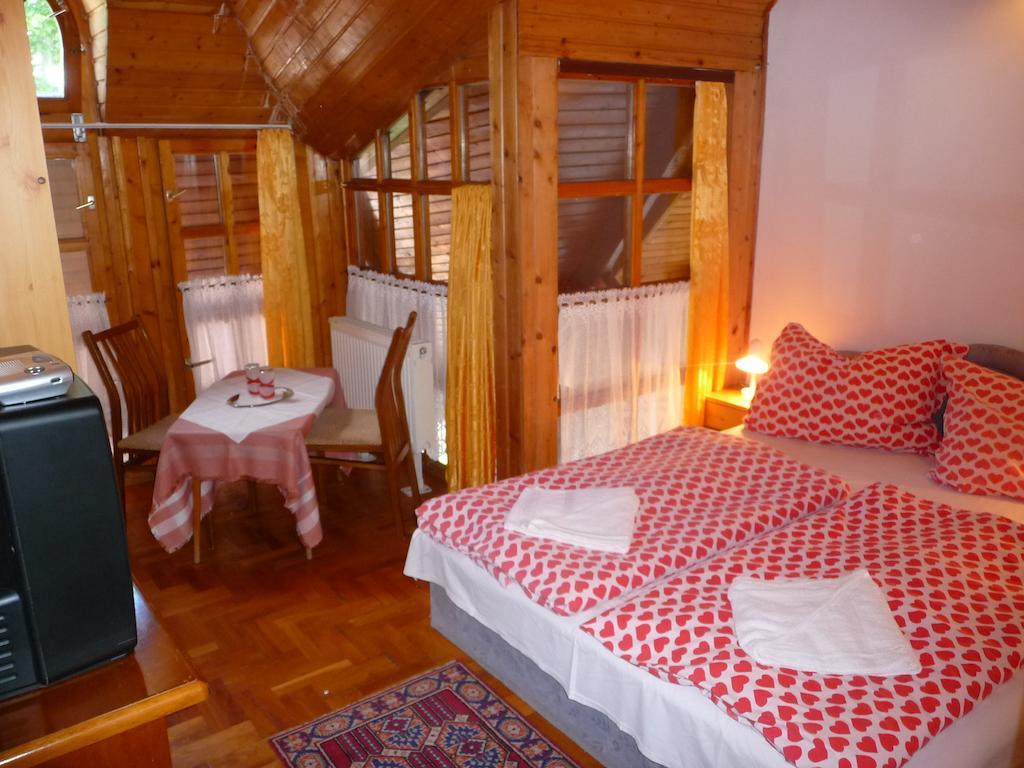 Oleander B&B Siófok Zewnętrze zdjęcie